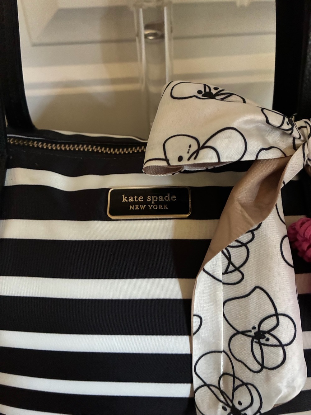 Kate Spade Hayden sailing stripe tote w COA, Wallet & Squishmallow Bundle - Picture 3 of 16